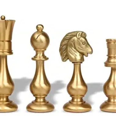 Jeu d'Echecs Grand Oriental en Laiton Massif & Échiquier en Cuir Véritable – Image 4