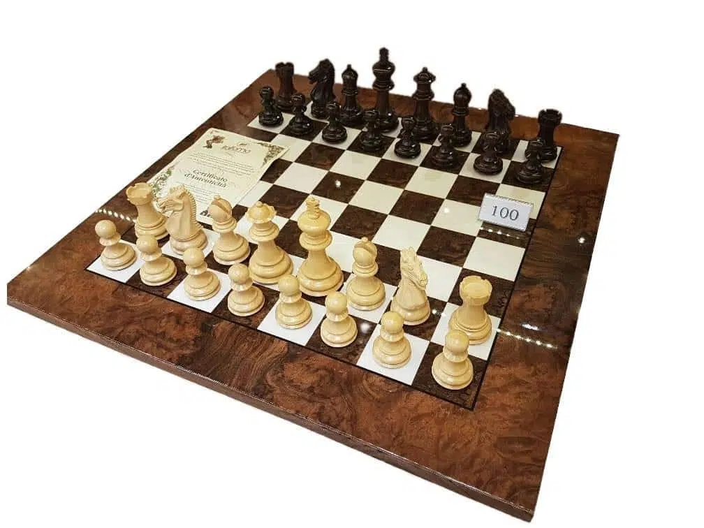 Ensemble complet Staunton Elegance III avec échiquier en loupe de bruyère et pièces en bois de rose