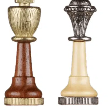 Ensemble Copa Cabana Echiquier en Bois et Cuir véritable et Jeu d'Echecs en Bois et Métal – Image 6