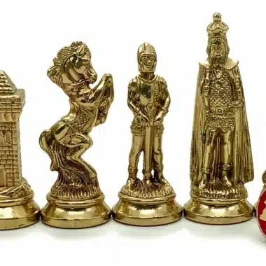 Ensemble Mary Stuart X Echiquier en Bois Foncé et Jeu d'Echecs en Métal – Image 8