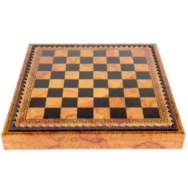 Ensemble Mort-Vivant III Echiquier en Similicuir Ancien Monde Avec Rangement et Jeu d'Echecs en Résine Peint à la Main – Image 22