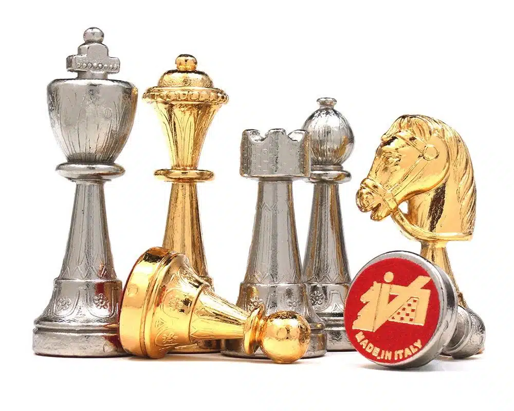 Jeu d'Echecs en Métal Plaqué Or et Argent Classic Flower – Image 3