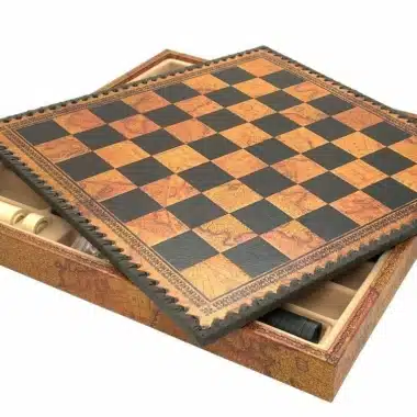 Échiquier en similicuir ouvert, coffret de rangement façon carte ancienne