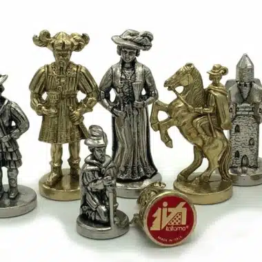 Ensemble Lanzichenecchi III Echiquier en Bois et Jeu d'Echecs en Métal – Image 4