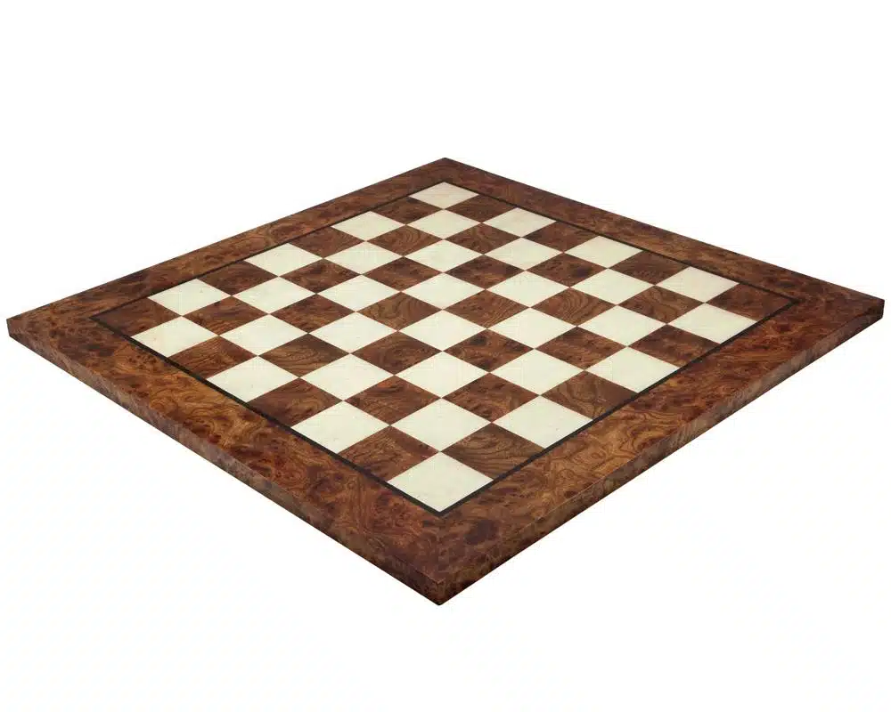 Ensemble Camelot Roi Arthur VI Echiquier en Bois d'Orme et de Bruyère et Jeu d'Echecs en Métal – Image 8