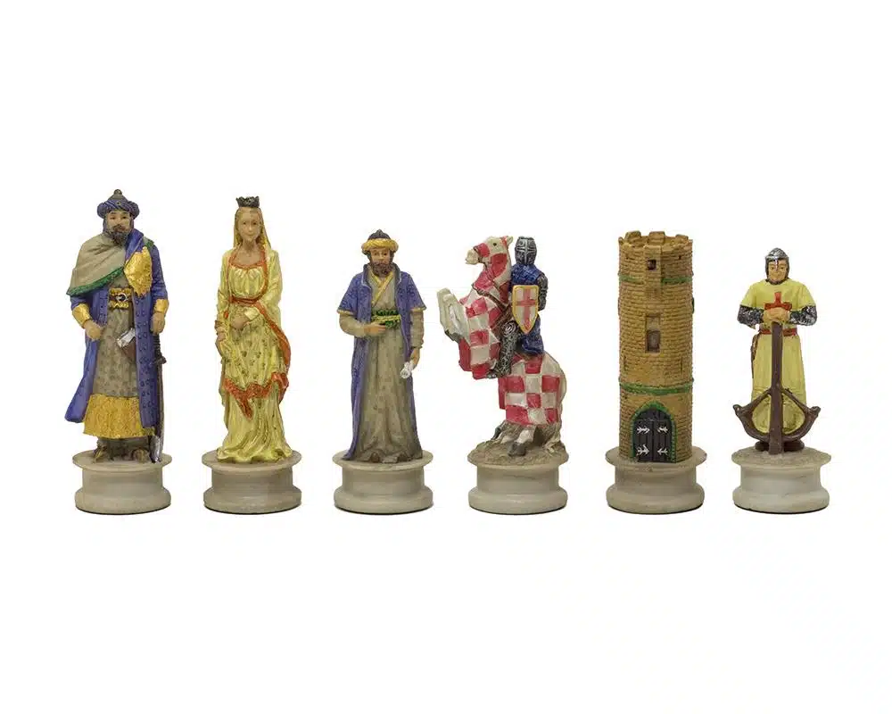 Ensemble Croisade II Echiquier en Bois d'Orme et de Bruyère et Jeu d'Echecs en Résine Peint à la Main – Image 13