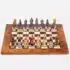 Ensemble Croisade II Echiquier en Bois d'Orme et de Bruyère et Jeu d'Echecs en Résine Peint à la Main