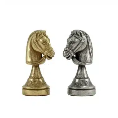 Ensemble Staunton Mix VIII Echiquier en Cuir et Jeu d'Echecs en Métal – Image 10