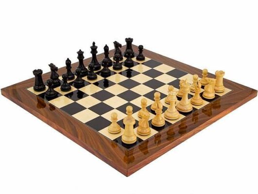 Ensemble Elegant Echiquier en Racine de Palissandre et Bois d&rsquo;Erable & Jeu d&rsquo;Echecs en Bois d&rsquo;Ebène