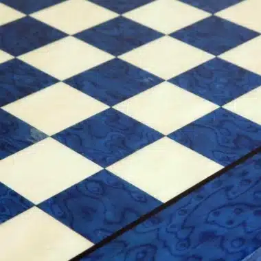 Jeu d'Échecs Garde Française - Échiquier en Bois d'Érable et de Bruyère Bleu & Pièces en Laiton Massif – Image 12