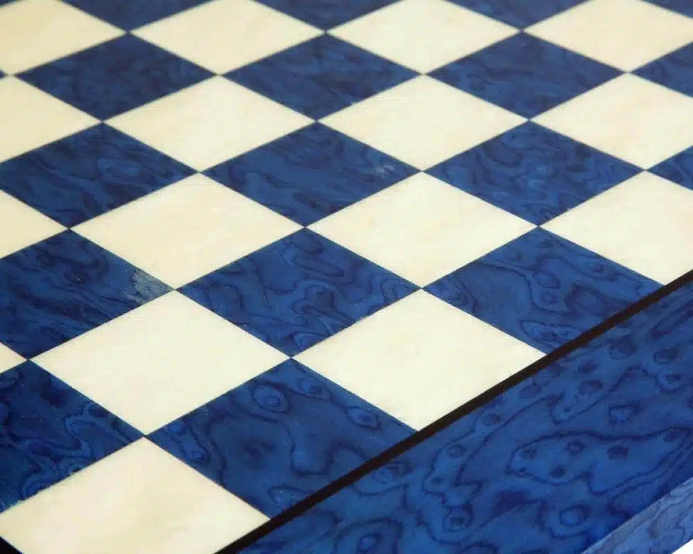 Jeu d'Échecs Garde Française - Échiquier en Bois d'Érable et de Bruyère Bleu & Pièces en Laiton Massif – Image 12