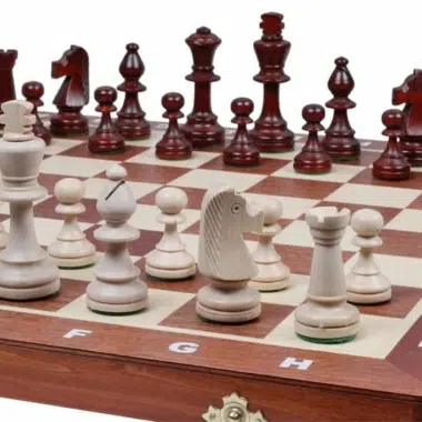 Echiquier Pliant et Jeu d'Echecs en Bois Taille 5 – Image 4