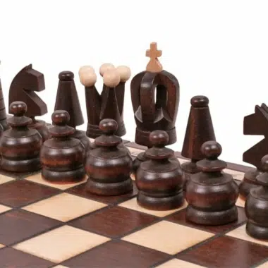 Petit Jeu d'Echecs de Voyage Pliant en Bois – Image 3