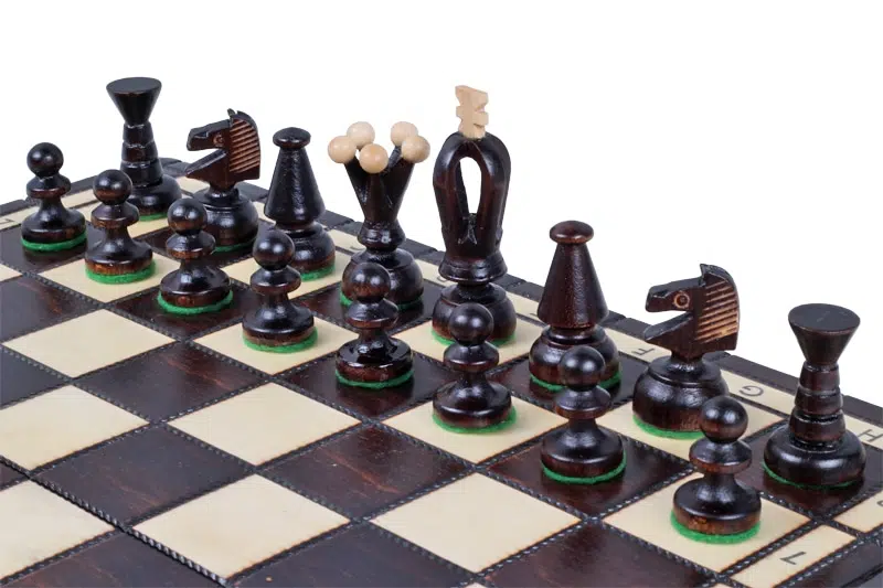 Jeu d'Echecs et Echiquier en Bois Pliant avec Rangement – Image 4
