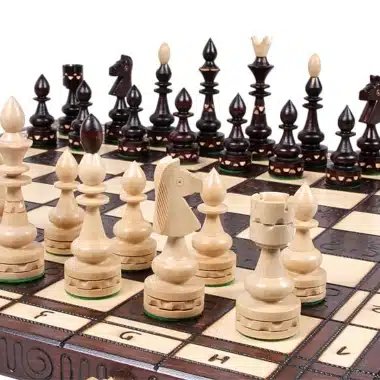 Jeu d'Echecs et Echiquier en Bois Pliable – Image 5