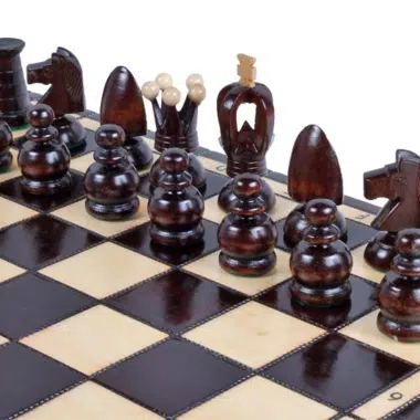 Jeu d'Echecs en Bois et Echiquier Pliable avec Reperes Alphanumeriques en Bois – Image 3