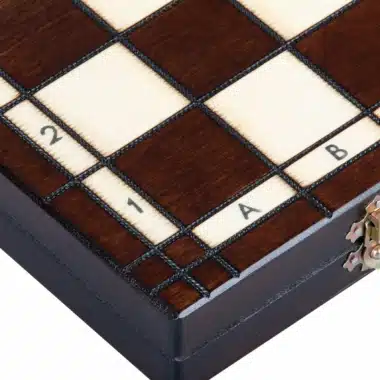 Jeu d'Echecs en Bois et Echiquier Pliable en Bois avec Rangement – Image 9