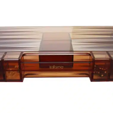Backgammon Moderne en Plexiglas Orange avec Jetons de Dame, Gobelets à dés et Set de Dés – Image 4