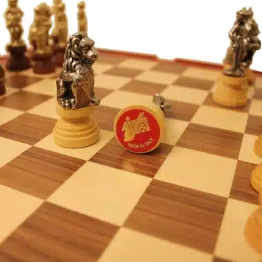 Jeu d'Echecs Florence et Echiquier en Bois de Noyer et Erable avec Rangement – Image 4
