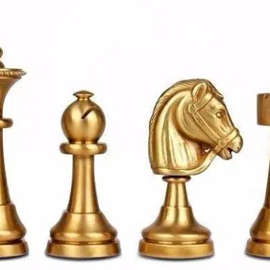 Ensemble Jeu d'Échecs Staunton en Laiton Massif et Échiquier en Bois de Noyer Finition Brillante – Image 3