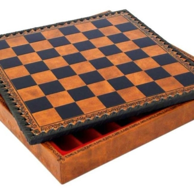 Ensemble de Jeu d'Echecs sur le Thème de la Guerre de Troie - Pièces Peintes à la main et Echiquier en Similicuir 48x48cm – Image 14
