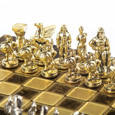 Petit Jeu d'Echecs Guerrier Spartiate - Pièces Dorées & Argentées avec Plateau de Jeu sur Pied en Metal – Image 10