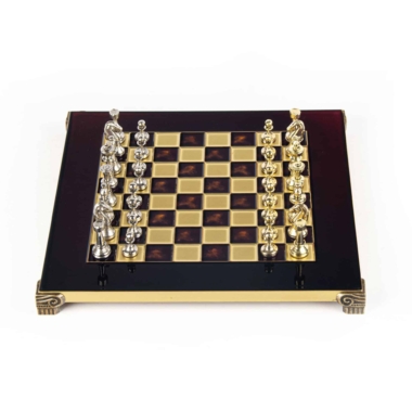 Petit Ensemble de jeu d'Echecs Staunton en Métal Argenté et Doré avec Echiquier sur Pied en Métal et Coffret de Rangement – Image 10